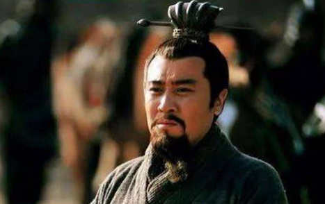 蜀汉后期为什么会没有大将来用 这锅由诸葛亮来背吗