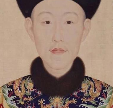乾隆在位期间可谓是阅人无数 乾隆最后为什么会选择平庸的嘉庆作为继承人