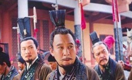 刘询是如何政治官吏的