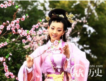 新洛神中的郭笑是谁？郭笑的结局如何？