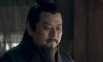 韩信早年穷得吃不上饭，为什么要吃白食却不去自食其力