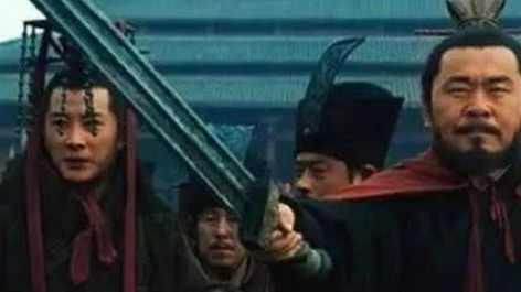 袁绍作为北方最大的诸侯,最有实力统一北方 最后为什么是曹操成功了