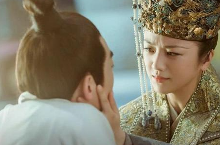 孙贵妃被废后，为什么连皇帝都对她毕恭毕敬呢