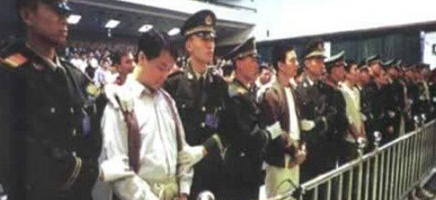 中国十大黑帮老大私生活如何?乔四夜夜作新郎