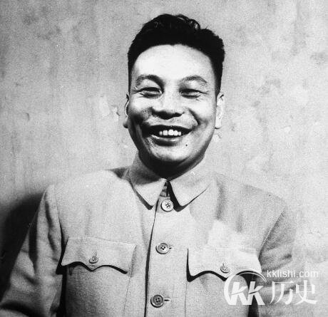 蒋经国年轻时因为五卅惨案曾入狱：出狱后去了哪里