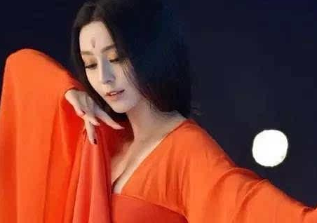 杨玉环当初是李隆基的儿媳 杨玉环是怎么成为杨贵妃的