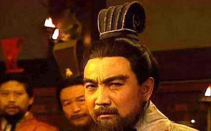 张绣杀了曹操的儿子侄子和典韦,曹操为什么还对他委以重任