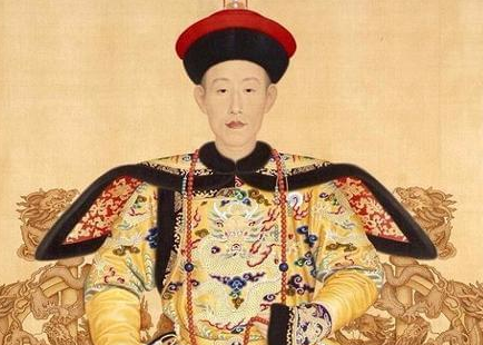 乾隆成为太上皇时期,为什么还能把控朝政