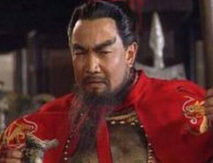袁绍为什么会斗不过曹操