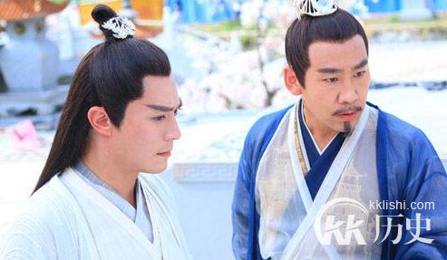 花千骨世尊摩严为什么不自己收霓漫天?