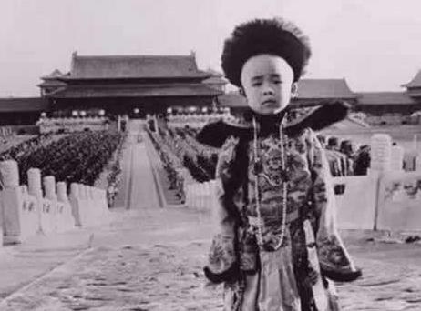 溥仪作为清朝最后一个皇帝 溥仪如果拒绝退位会怎么样