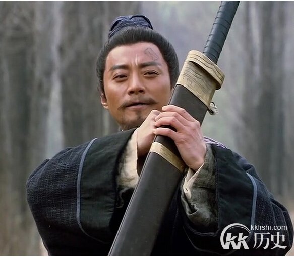 宋江是个怎样的人？为何说宋江是纯用术数去笼络人