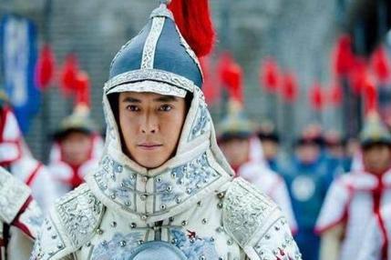 明朝王爷不许进入京城 为什么清朝时期的不许出京呢