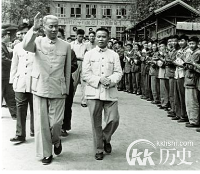 刘少奇怎么死的？刘少奇死时为何没有一条完整的血管