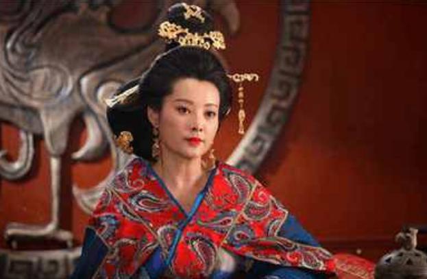 为什么说汉朝的灭亡她是源头