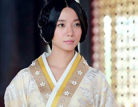 同样都是遭到巫蛊之祸的两位皇后 为什么两人的结局不同呢