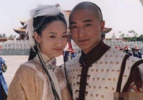 和珅被抄家之后,儿子丰绅殷德为什么没受到牵连