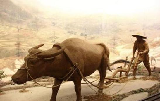 从秦朝到宣统帝退位,两千多年中中国为什么没有什么进步