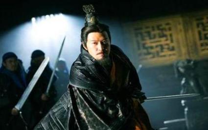 项羽杀二十万秦卒，在鸿门宴上，为什么妇人之仁