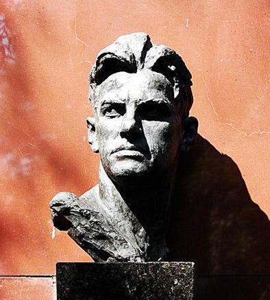 马雅可夫斯基为什么要自杀