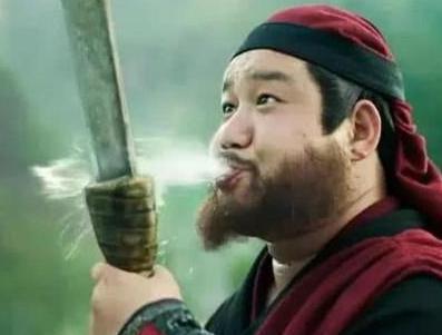 古代刽子手行刑前为什么要向刀上喷一口酒呢 这酒到底有什么作用呢