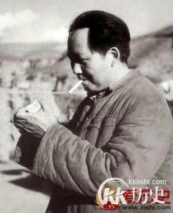 抗战中毛主席一着妙棋 如何化解延安之围
