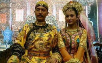 嘉庆被立为太子为什么要去祭拜一个小孩