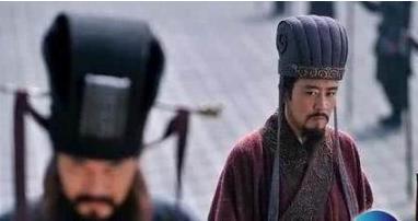 黄霸的官位是怎么来的