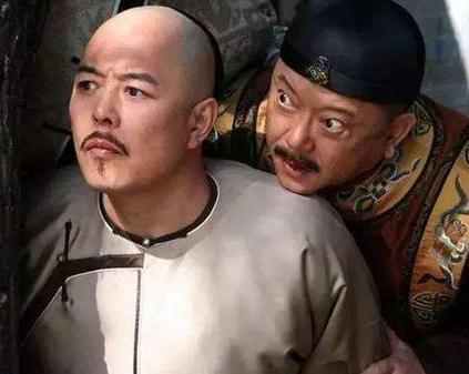 与和珅同殿为官的纪晓岚 和珅被杀的时候纪晓岚为什么不援助