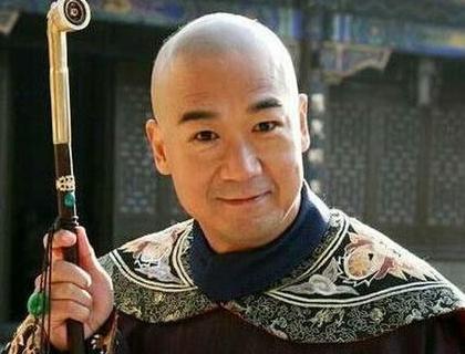 与和珅同殿为官的纪晓岚 和珅被杀的时候纪晓岚为什么不援助