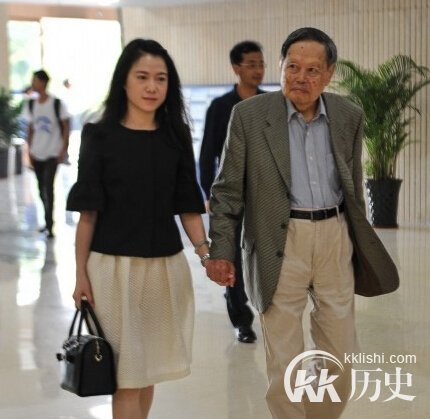历史的耳光 杨振宁丑陋在哪里