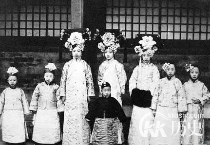清史揭秘：清朝同治皇帝的皇后阿鲁氏是怎么死的？
