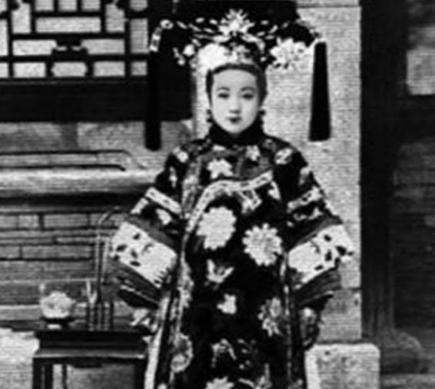 清朝灭亡后为什么满族人都消失了了 他们到底去了哪里