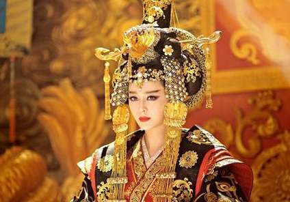 武则天成为唐高宗的皇后时，是如何对待娘家人的呢