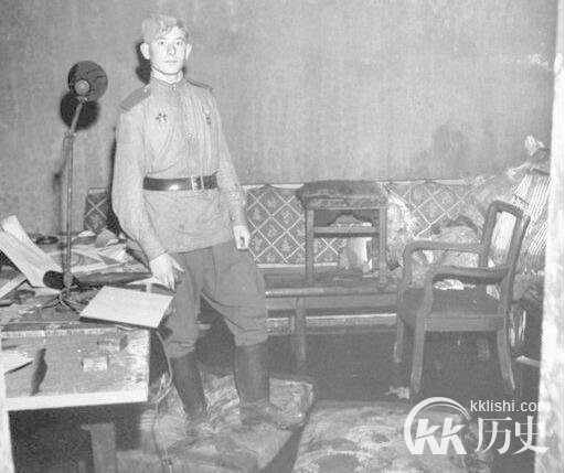 希特勒自杀照片曝光 希特勒为什么要自杀