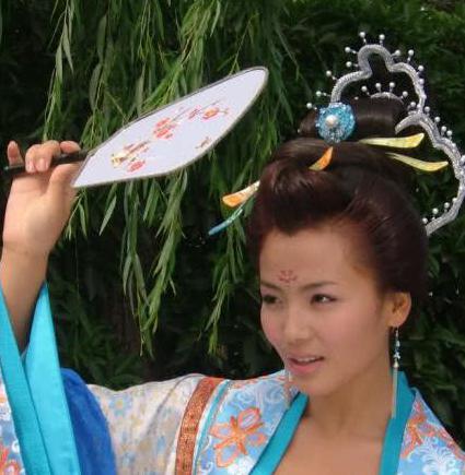 丁令光为什么从正妻会成小妾
