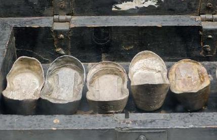 古代士兵拿到军饷之后 他们一般都放在哪里呢
