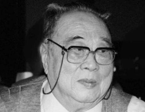 清朝最后的两广总督,为什么叛国投靠日本