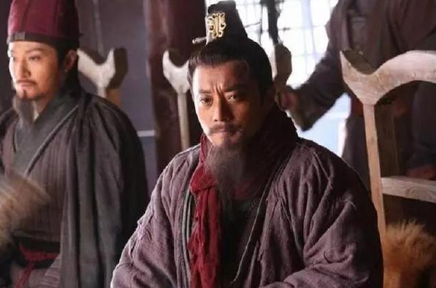晁盖临死前为什么不直接把寨主之位传给宋江?他说了14字道破玄机