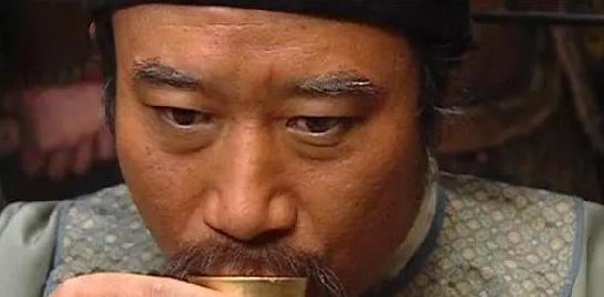 晁盖临死前为什么不直接把寨主之位传给宋江?他说了14字道破玄机