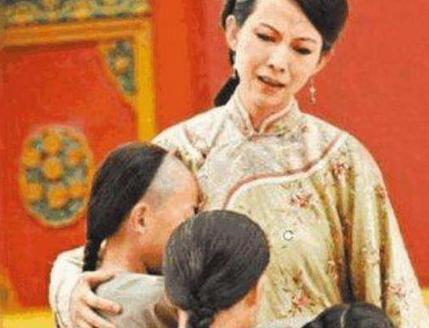 古代皇宫贵族为什么不愿自己抚养孩子 而是请奶娘来照顾孩子呢