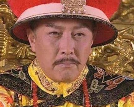 清朝在历史上的时间不算短 为什么没有一个昏君呢