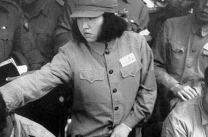 尹先炳明明打仗很猛,为什么会一直是大校军衔