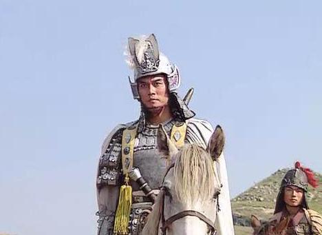 许褚与赵子龙交手两次为什么都没占到便宜