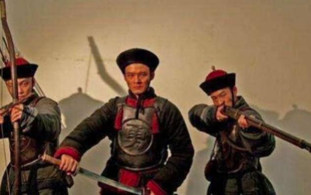 清朝也有“重文轻武”，为什么后期还十分严重