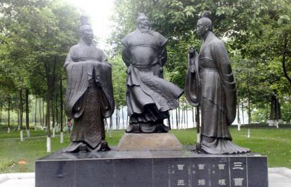 曹植做了什么样的事情 为什么曹操会对他看法大变呢