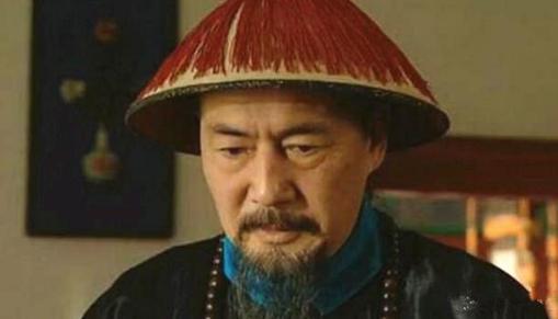张廷玉得雍正高度信任，为什么乾隆却处处羞辱他