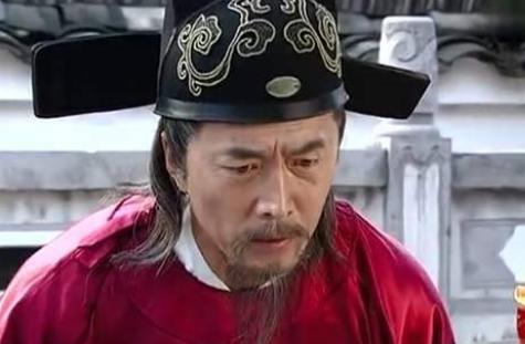张昶身为前朝大臣坚持穿旧衣服,刘伯温为什么会说他留不得