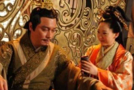 对于那些功高盖主的大臣，齐襄王是怎么做的