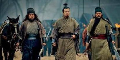 刘备为什么要让关羽守荆州